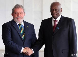 Lula com o presidente angolano José Eduardo dos Santos
