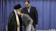 احمدی‌نژاد رئیس‌جمهور منتخب رهبر جمهوری اسلامی به چالش کشیده شده است. 