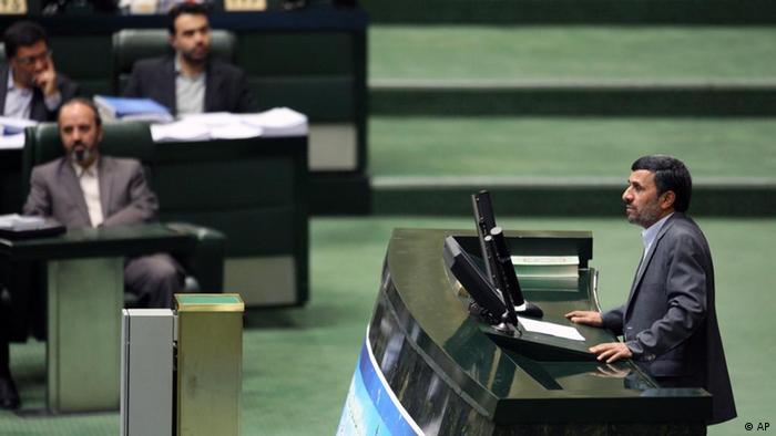 محمود احمدی‌نژاد، در مجلس شورای اسلامی