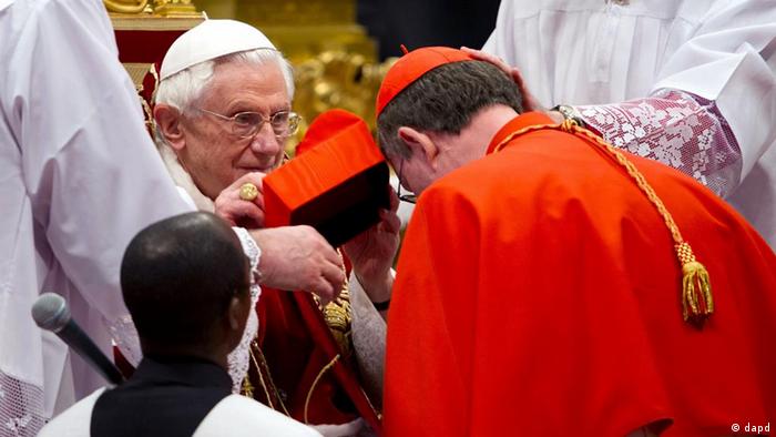 Rim 2012. : Papa Benedikt XVI. imenuje Woelkija kardinalom
