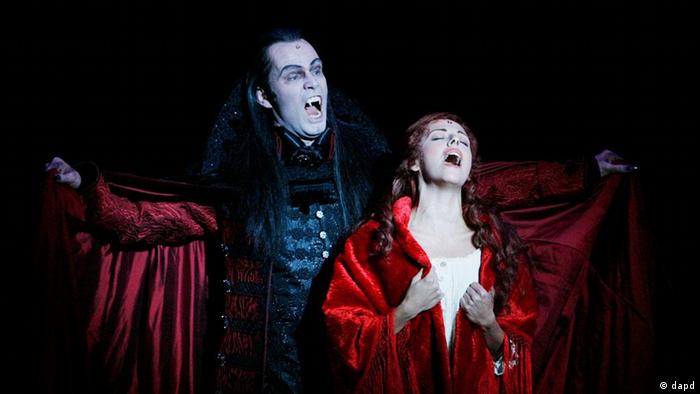 Thomas Borchert i Marjan Shaki na probi mjuzikla Ples vampira.