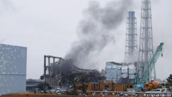 Smoke billows from the No. 3 reactor of the Fukushima Daiichi Nuclear Power Station in Fukushima