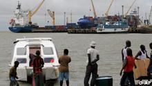 Impunidade também vale para o tráfico de drogas na Guiné-Bissau. Na foto, barco suspeito de transportar entorpecentes aporta em Bissau (2007)