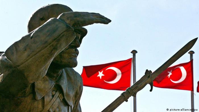 Statue of unknown soldier in Ankara 