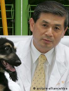 Hwang Woo Suk and dog Snuppy