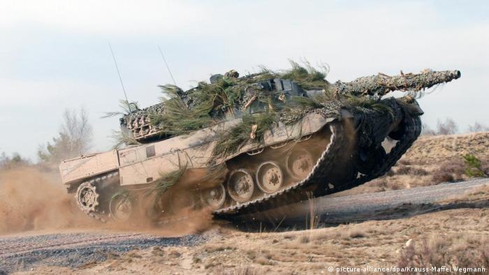 A Leopard 2 on a testing ground 
Source: Krauss-Maffei Wegmann