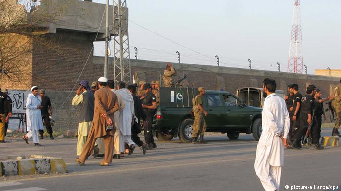 فرار صدها زندانی از بازداشتگاه "بانو" در شمال غربی پاکستان