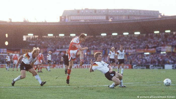 1992: الدنمرك مفاجأة البطولة