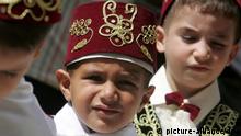 Los niños musulmanes suelen ser circuncidados más tarde, antes de la pubertad.