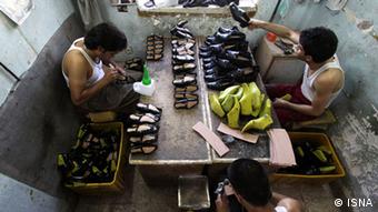 Iranian shoemakers faces difficulties because of shoe export from China. (Photo: ISNA)