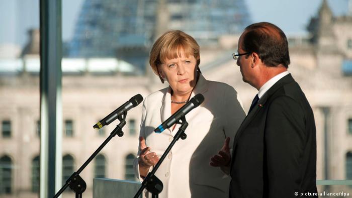 Merkel and Hollande (dpa)