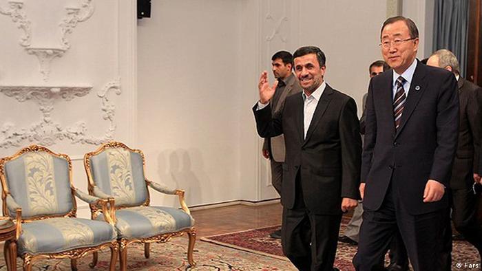 دبیرکل سازمان ملل در اولین روز حضور خود در تهران با محمود احمدی‌نژاد نیز دیدار و گفت‌وگو کرد.