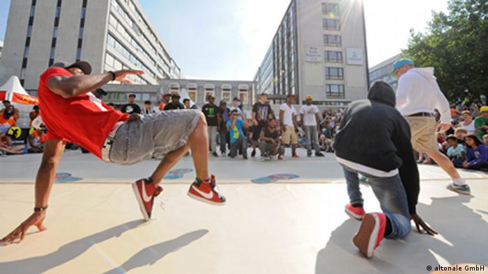 Breakdancing at the Stamp Festival in Hamburg
