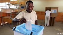 A abstenção nas eleições gerais angolanas em 2012 foi cerca de três vezes superior à das eleições legislativas de 2008
