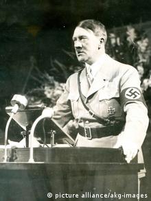 Ο Φλόριαν Χούμπερ επισημαίνει ότι δεν μπόρεσε να βρει «κανένα δείγμα συμπόνοιας» για το θάνατο του Χίτλερ σε όσα ημερολόγια διάβασε