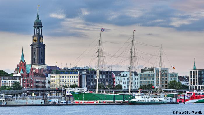 Hamburg, pogled na grad s mora