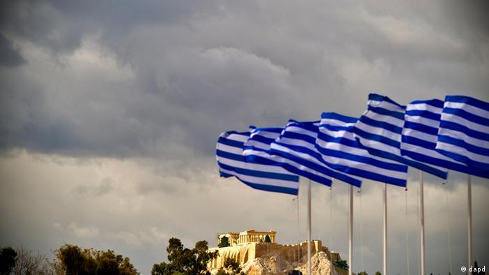 Greek flags (Photo Axel Schmidt/dapd)