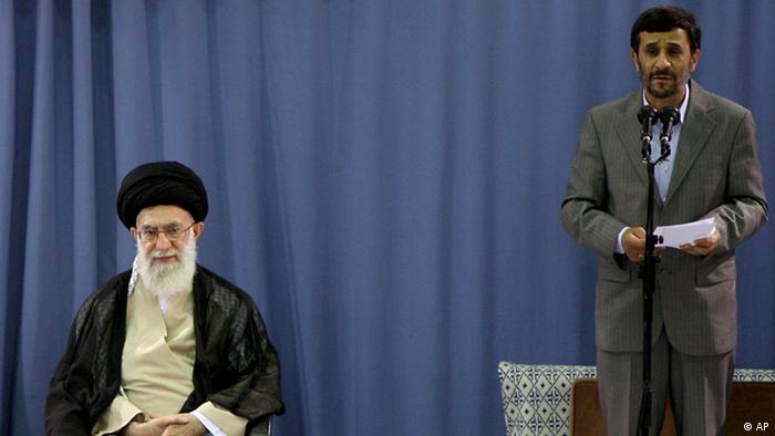 برخی از ناظران سؤال احتمالی از محمود احمدی‌نژاد را پرده آخر اختلافات او با علی خامنه‌ای می‌دانند