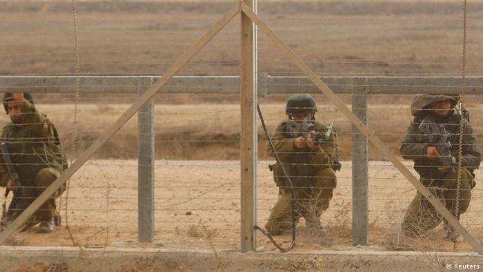 Mira vjerojatno još dugo neće biti. Izraelska vojska na granici s Gazom .