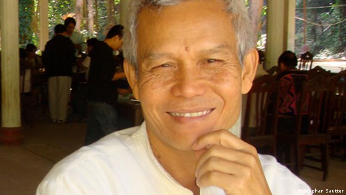 Sombath Somphone, laotischer Menschenrechtsaktivist und Gründer der NGO Participatory Development Training Centre (PADETC) in Laos. Somphone wurde Mitte Dezember aus ungeklärten Gründen verschleppt. Er wird nach wie vor vermisst (Stand Januar 2013). Bild: Stephan Sautter, zugeliefert von Charlotte Hauswedell