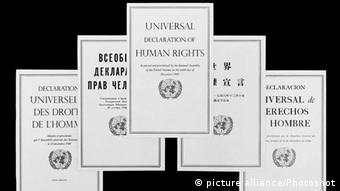 حق پناهندگی در بیانیه حقوق‌بشر سازمان ملل از جمله حقوق پایه‌ای به شمار می‌آید