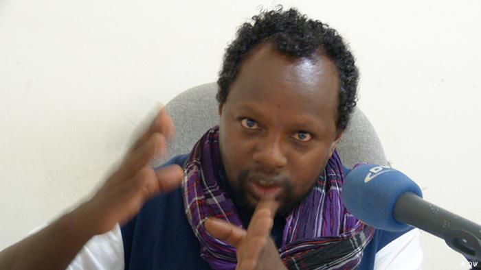 Titel: Temesgen Desalegne(Eine der bekanntesten Journalisten der freie Presse und Editor von Addis Timesin Addis Abeba,Ähiopien
Schlagworte: Druck auf Pressefreiheit
Fotograf : DW/Yohannes Gebreegziabher