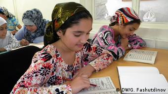 در تاجیکستان روز زن به روز مادر تبدیل شد