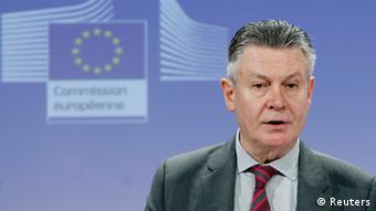European Trade Commissioner Karel De Gucht addresses a news conference at the EU Commission headquarters in Brussels February 13, 2013. The European Union and the United States should be able to start free trade negotiations by the end of June, the European Commission President Jose Manuel Barroso said on Wednesday. REUTERS/Francois Lenoir (BELGIUM - Tags: BUSINESS POLITICS)