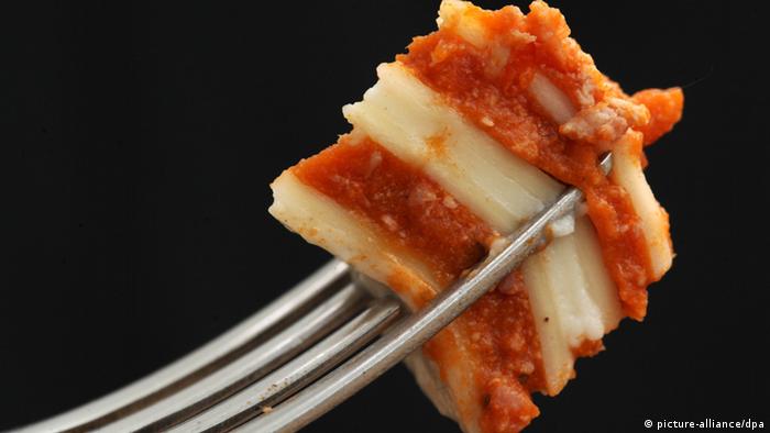 A piece of Lasagna on a fork
Photo: Fredrik von Erichsen/dpa
