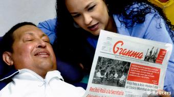 Chavez in bed after cancer surgery
(Photo: REUTERS/Venezuelan Ministry of Information)