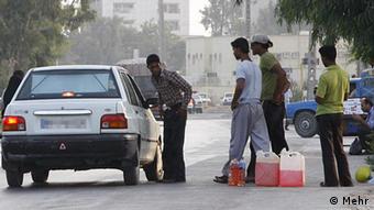 استاندار سیستان و بلوچستان: «بسیاری از این افراد قاچاق و حمل سوخت را شغل خود تعریف کرده‌اند»