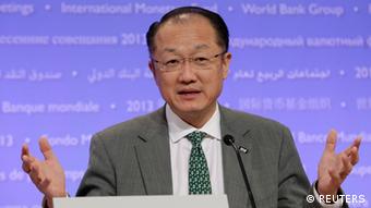 Ο πρόεδρος της Παγκόσμιας Τράπεζας Τζιμ Γιονγκ Κιμ θεωρεί ανεπαρκή την ανάπτυξη στις αναδυόμενες οικονομίες