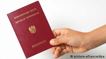 Austrian passport 
(Photo: picture alliance)