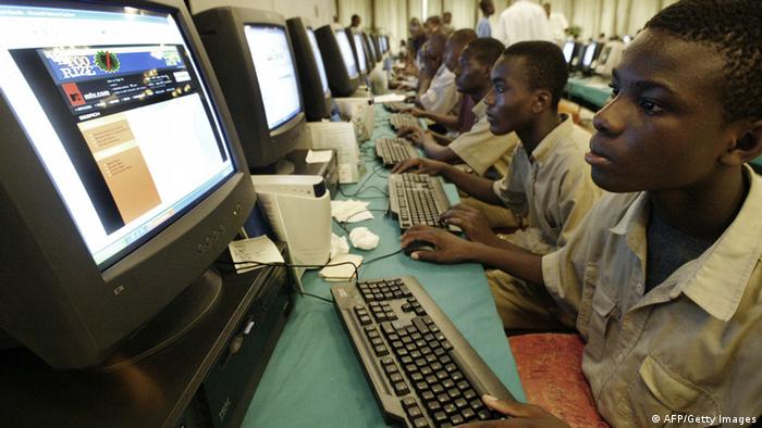 Afrikanci za kompjuterima