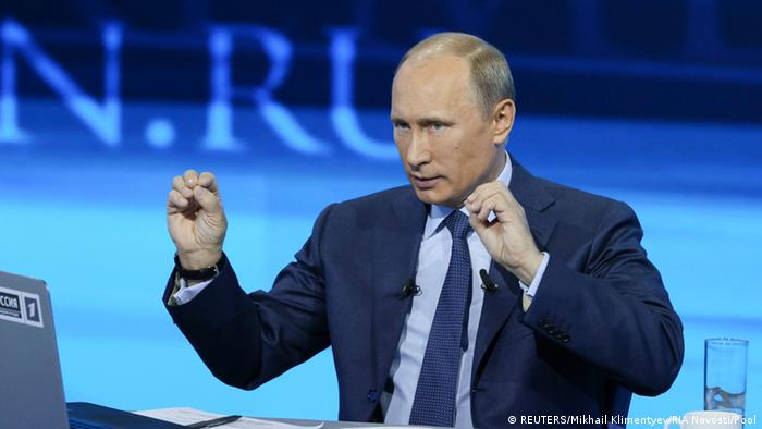 Putin speaking in the show
REUTERS/Mikhail Klimentyev/RIA Novosti/Pool