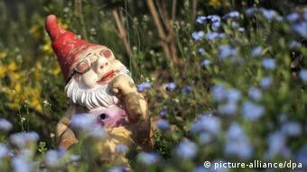 A garden gnome in a German's garden near Mainz
Photo: Fredrik von Erichsen/dpa +++(c) dpa - Bildfunk+++