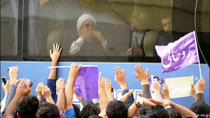 دیپلمات غربی: روحانی می‌داند بدون بهبود در وضعیت اقتصادی کشور، که در گرو حل مناقشه هسته‌ای است، حمایت‌های مردمی را از دست خواهد داد