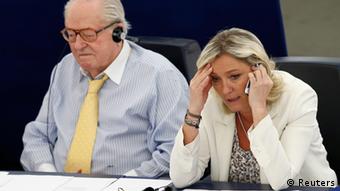 Marine Le Pen, líder del partido de ultraderecha francés Frente Nacional, en el Parlamento Europeo.