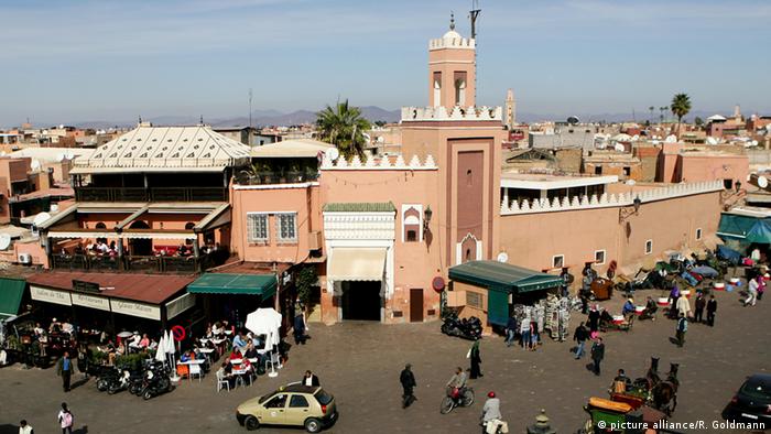  Djemaa el Fna-Platz in Marrakesh, Marokko 