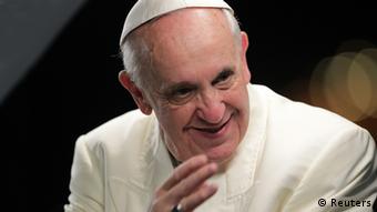 Επιστρέφει στο Βατικανό ο Πάπας Φραγκίσκος μετά το ταξίδι του στη Βραζιλία