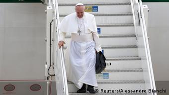 Ο Πάπας Φραγκίσκος επιστρέφει από τη Βραζιλία