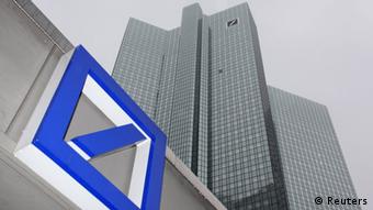 Το λογότυπο της Deutsche Bank 