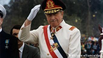 آگوستو پینوشه، دیکتاتور شیلی
