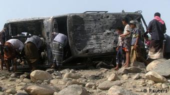 Veículo destruído por avião não tripulado no Iêmen