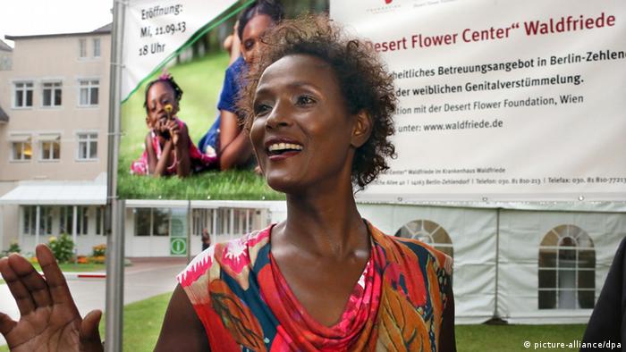 Waris Dirie, somalische Bestsellerautorin (Wüstenblume) und gegen Aktivistin Genitalverstümmelung (Foto: Stephanie Pilick / dpa) 