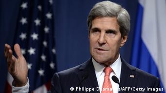 Waziri wa mambo ya nje wa Marekani John Kerry akizungumza katika mkutano wa waandishi wa habari mjini Geneva.(14.09.2013).