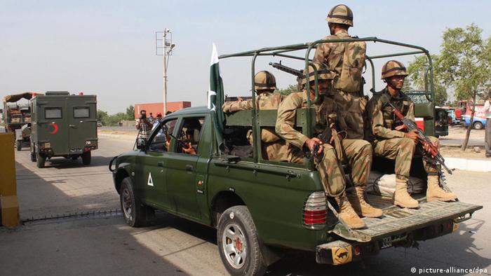 Paramilitary forces in Balochistan
(Photo: EPA/REHAN KHAN)