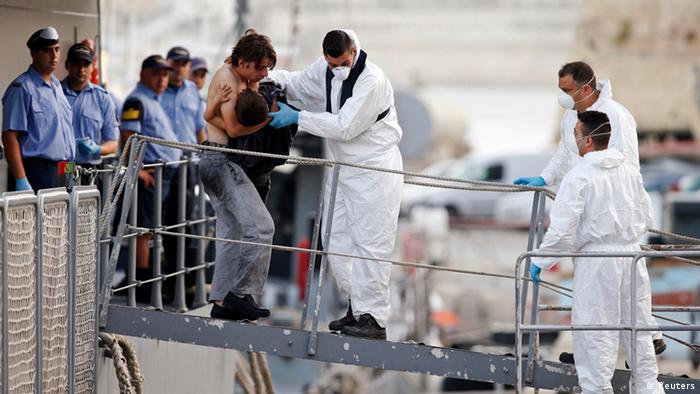 Migrants rescued off Malta
(REUTERS/Darrin Zammit Lupi)