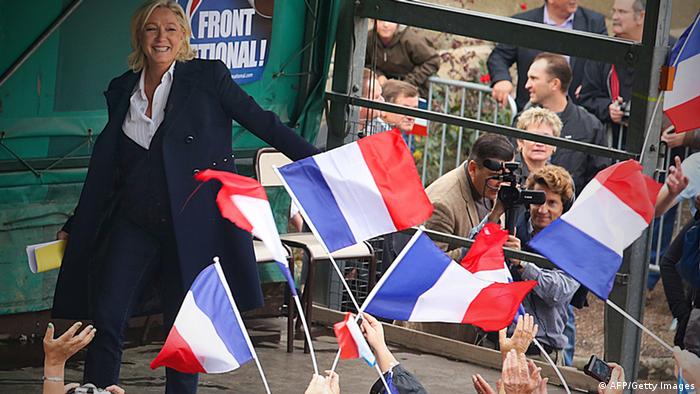 Vitória eleitoral reacende temores de avanço da extrema direita na França