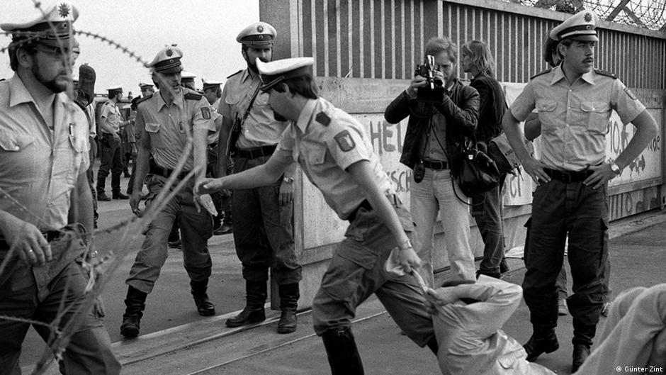Archive photo of protesters at Brokdorf power plant
